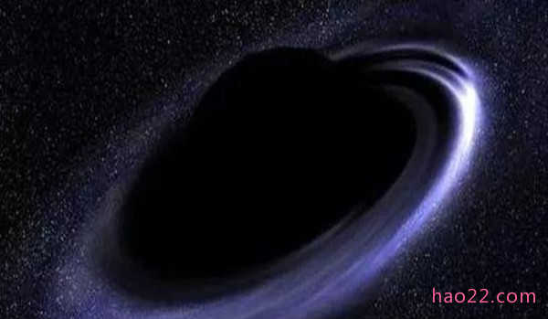 宇宙中最大的黑洞 相当于180亿个太阳 