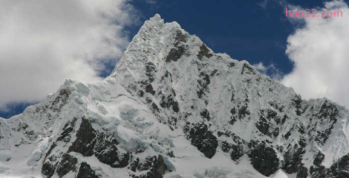 世界上最美丽的10座山 阿玛达布朗峰海拔有6856米 