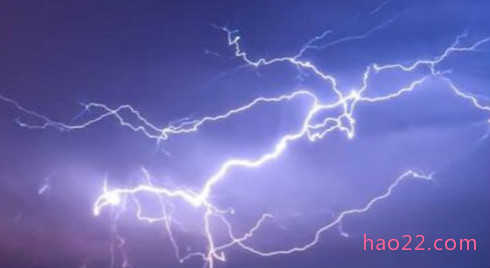 世界上最长的闪电 321公里划破俄克拉荷马州上空 